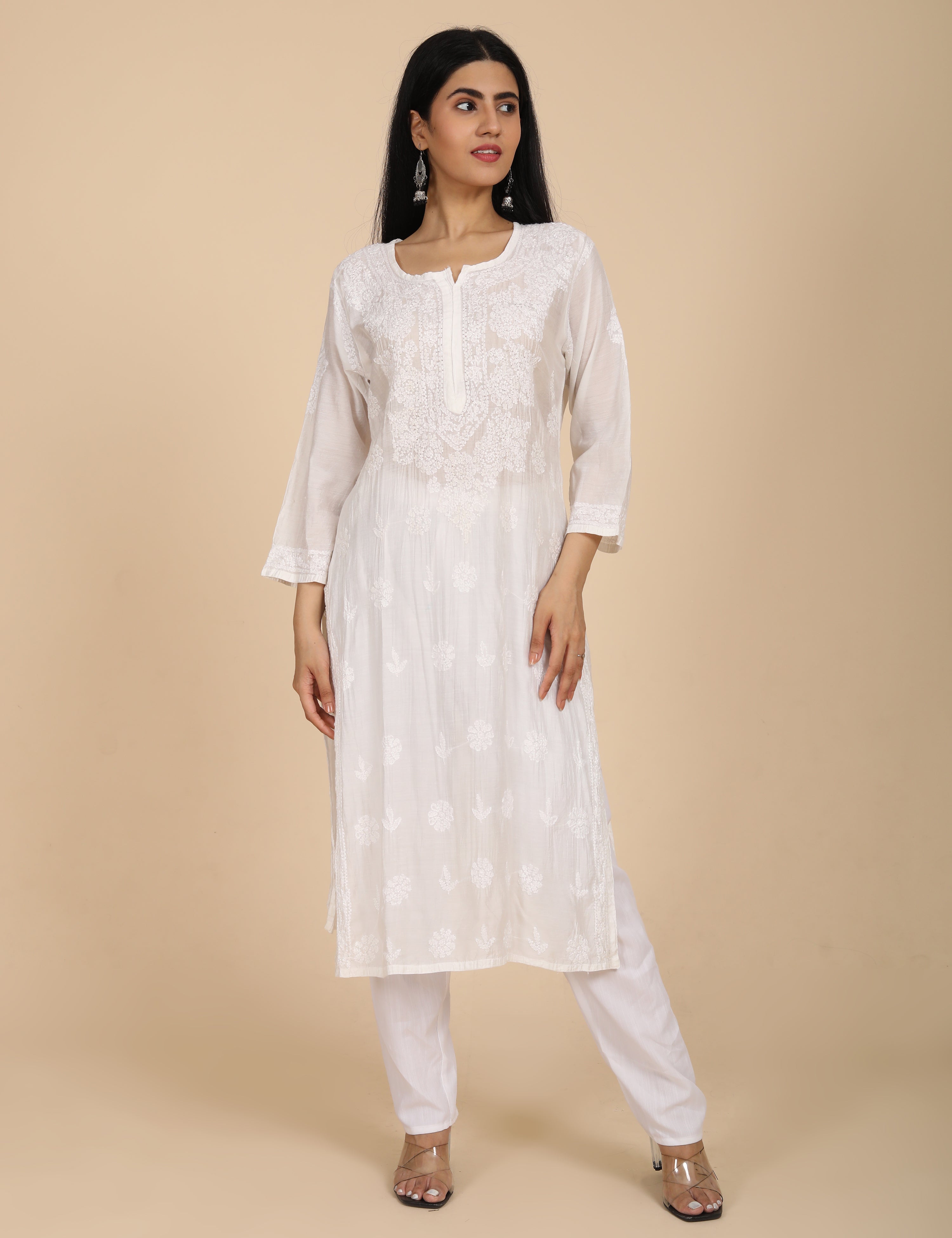Hassas White Chikankari Kurta