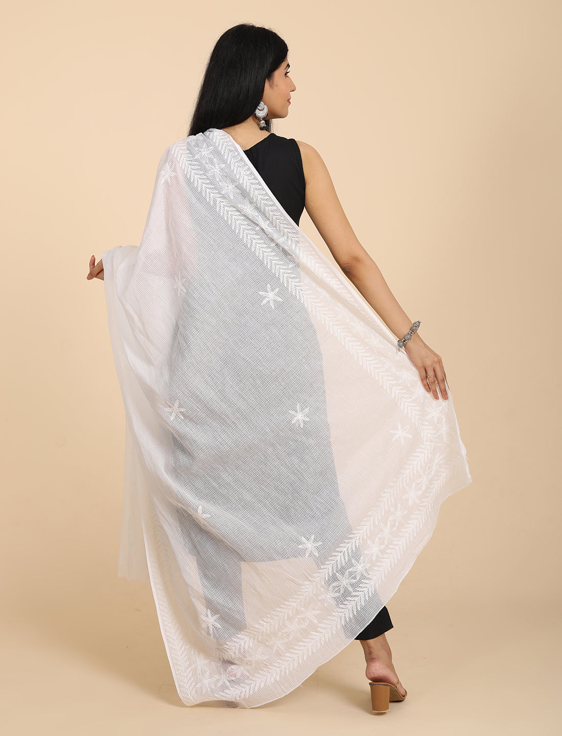 Shifa White Chikankari Dupatta