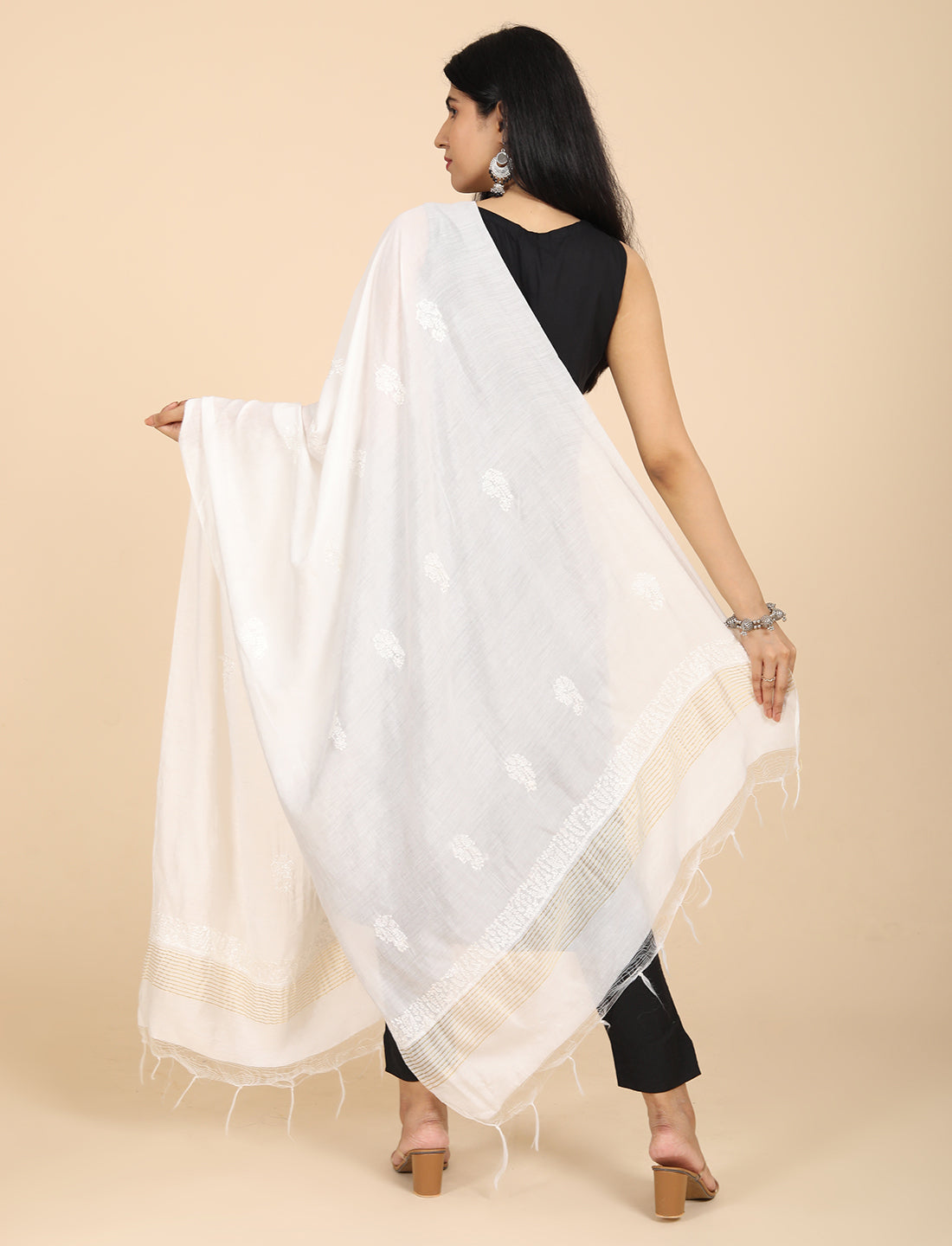 Noor White Chikankari Dupatta