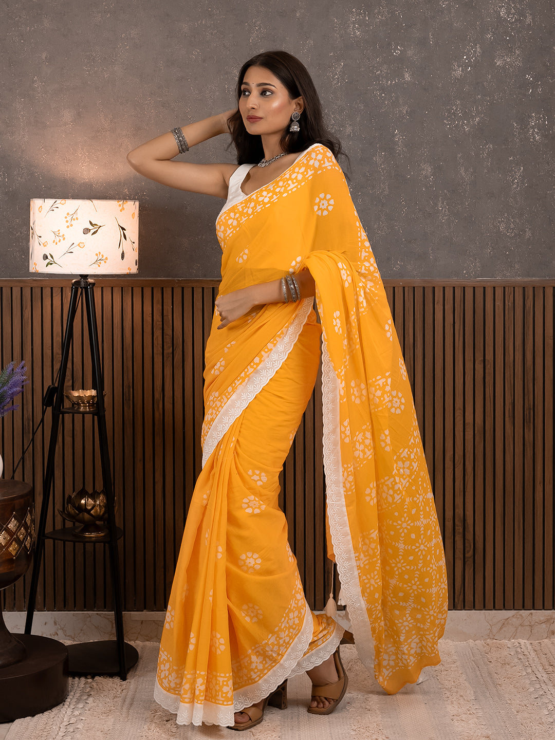 Suti Dil Yellow Batik Saree