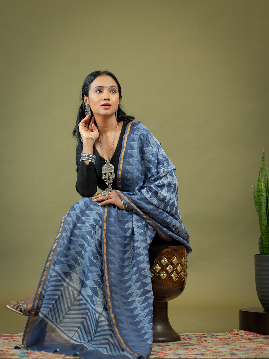 Rangrez Indigo Shibori Dupatta