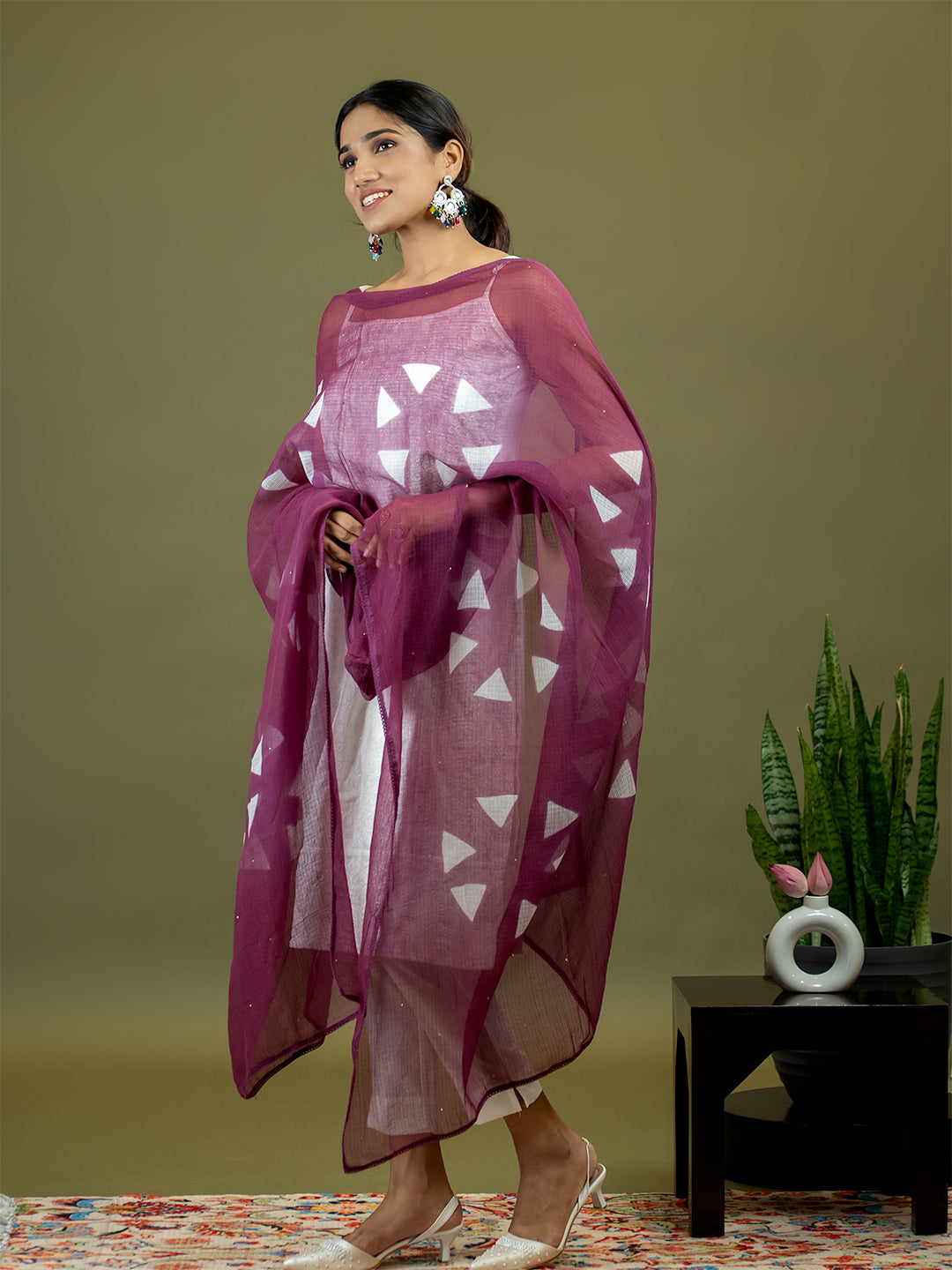 Chhayaa Wine Shibori Dupatta
