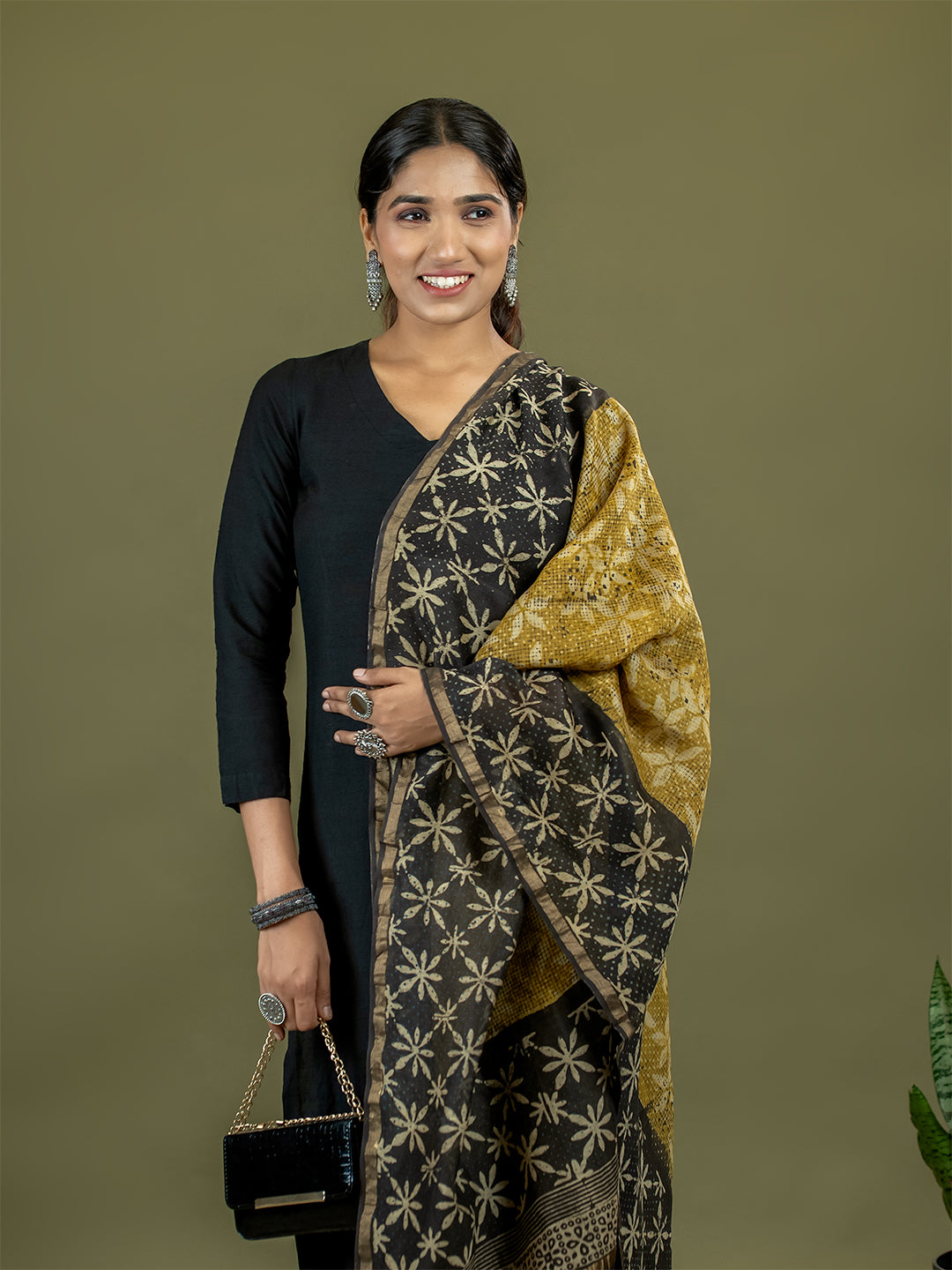 Kritika Mustard Ajrakh Dupatta