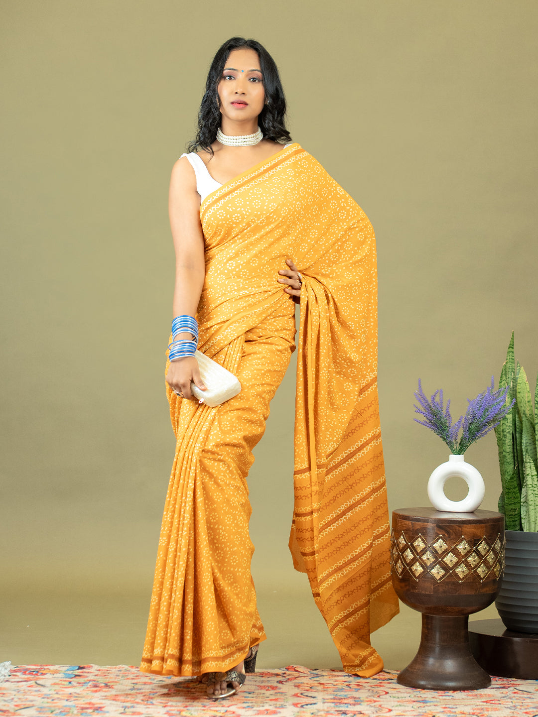 Taru Mustard Dabu Saree