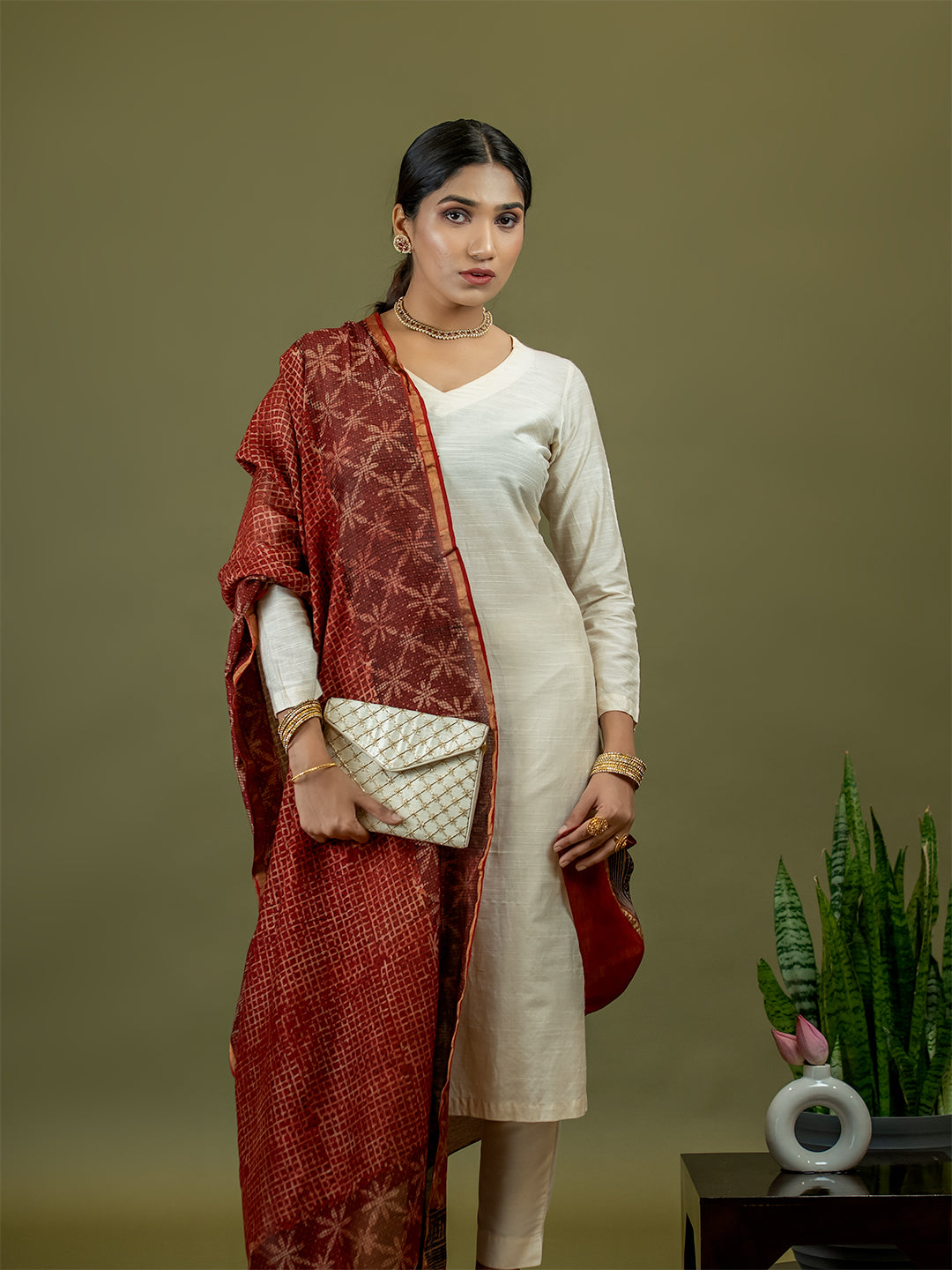 Chhavi Red Ajrakh Dupatta