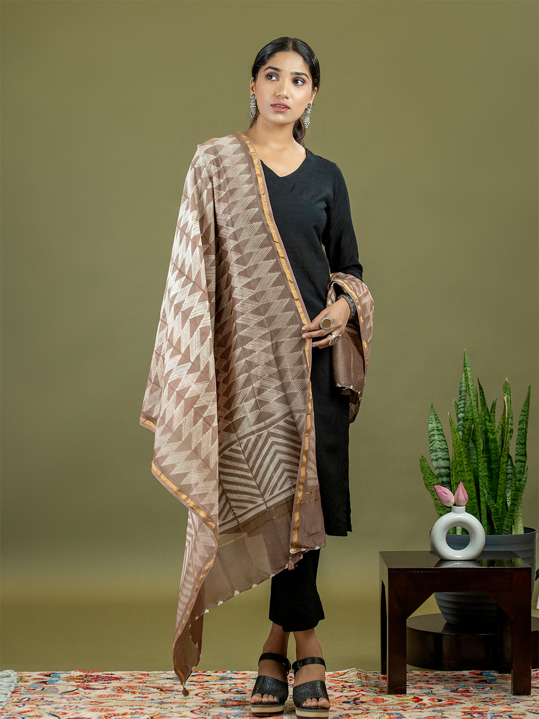 Rangrez Brown Shibori Dupatta
