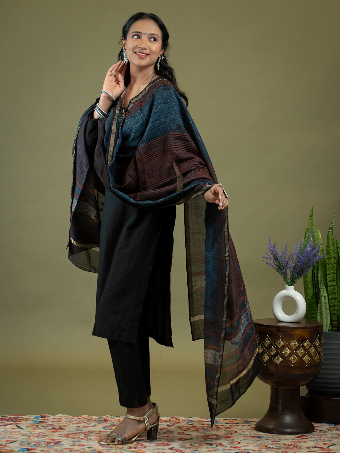 Sutra Indigo Ajrakh Dupatta