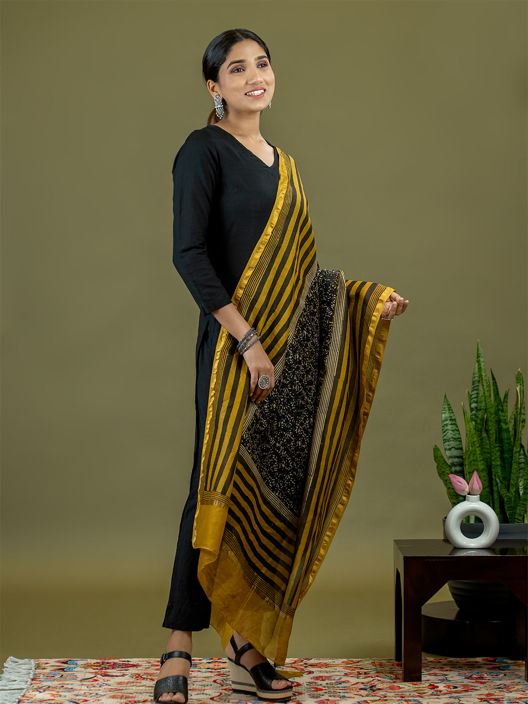 Saanjh Mustard Ajrakh Dupatta