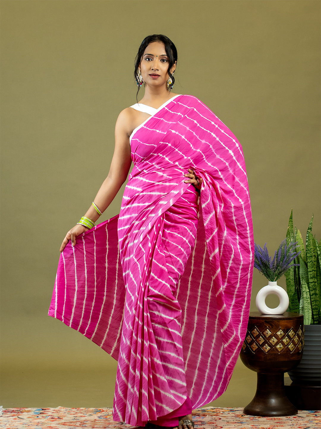 Leher Fuchsia Shibori Saree