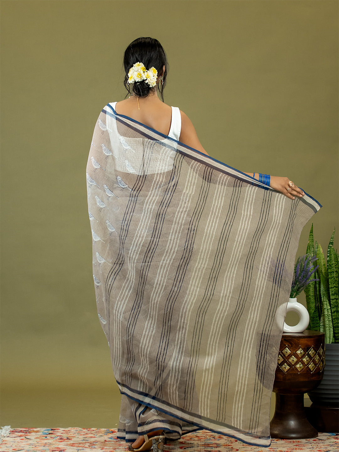 Gauraiya Brown Dabu Saree