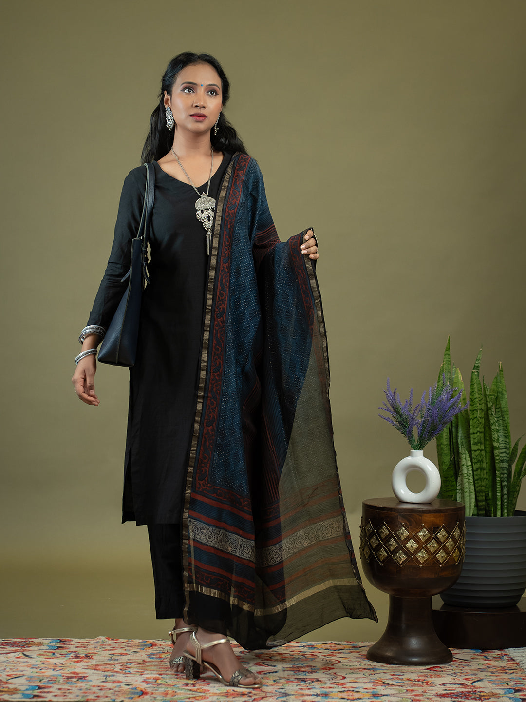 Sutra Indigo Ajrakh Dupatta