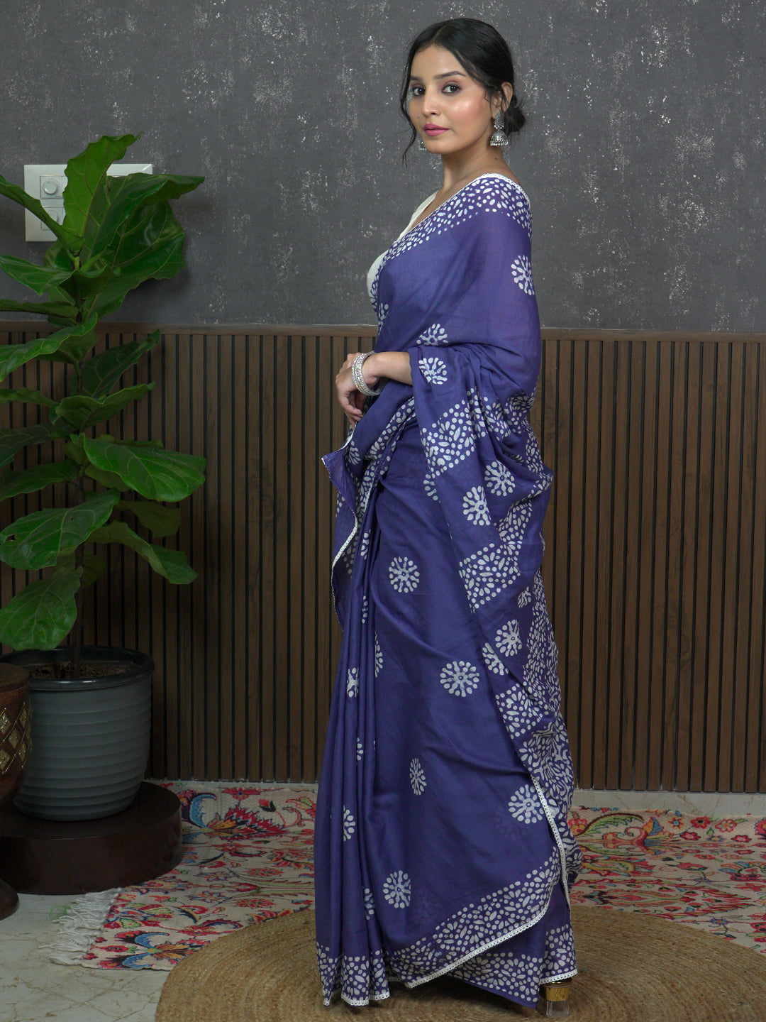 Suti Mudra Indigo Batik Saree