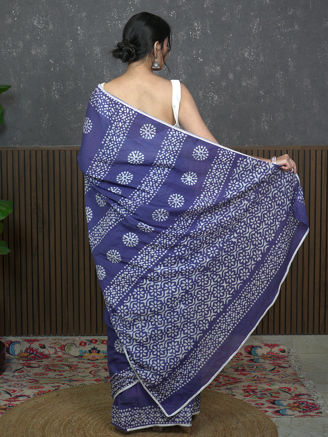 Suti Mudra Indigo Batik Saree