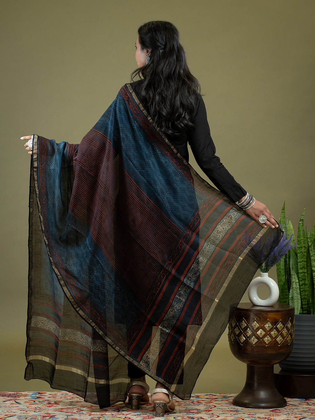 Sutra Indigo Ajrakh Dupatta