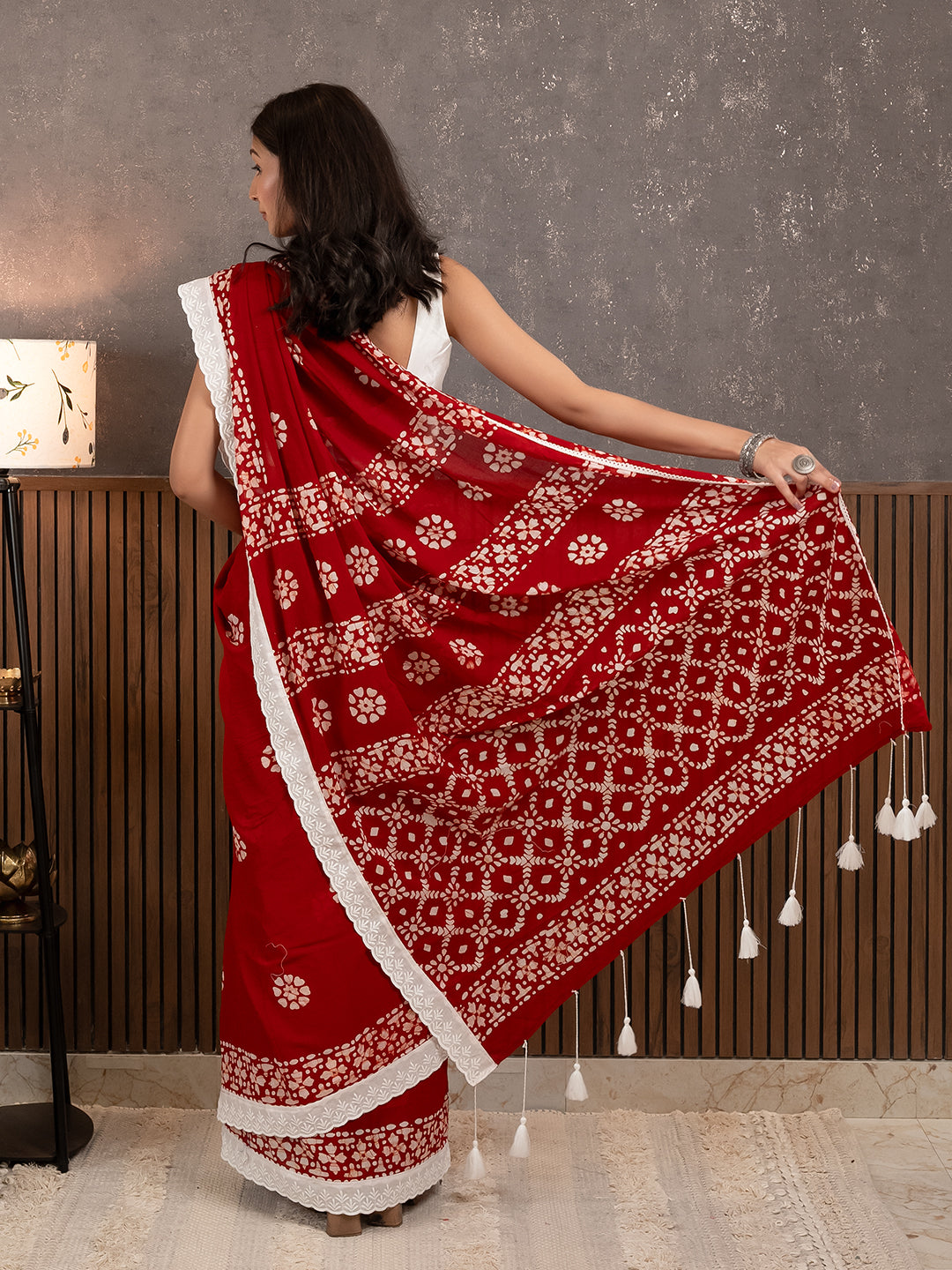 Suti Dil Red Batik Saree