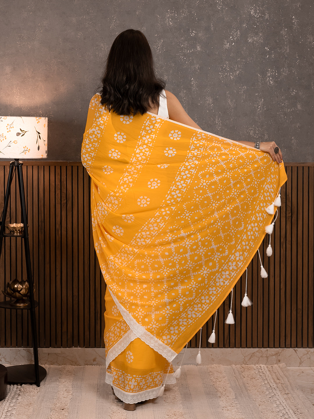 Suti Dil Yellow Batik Saree