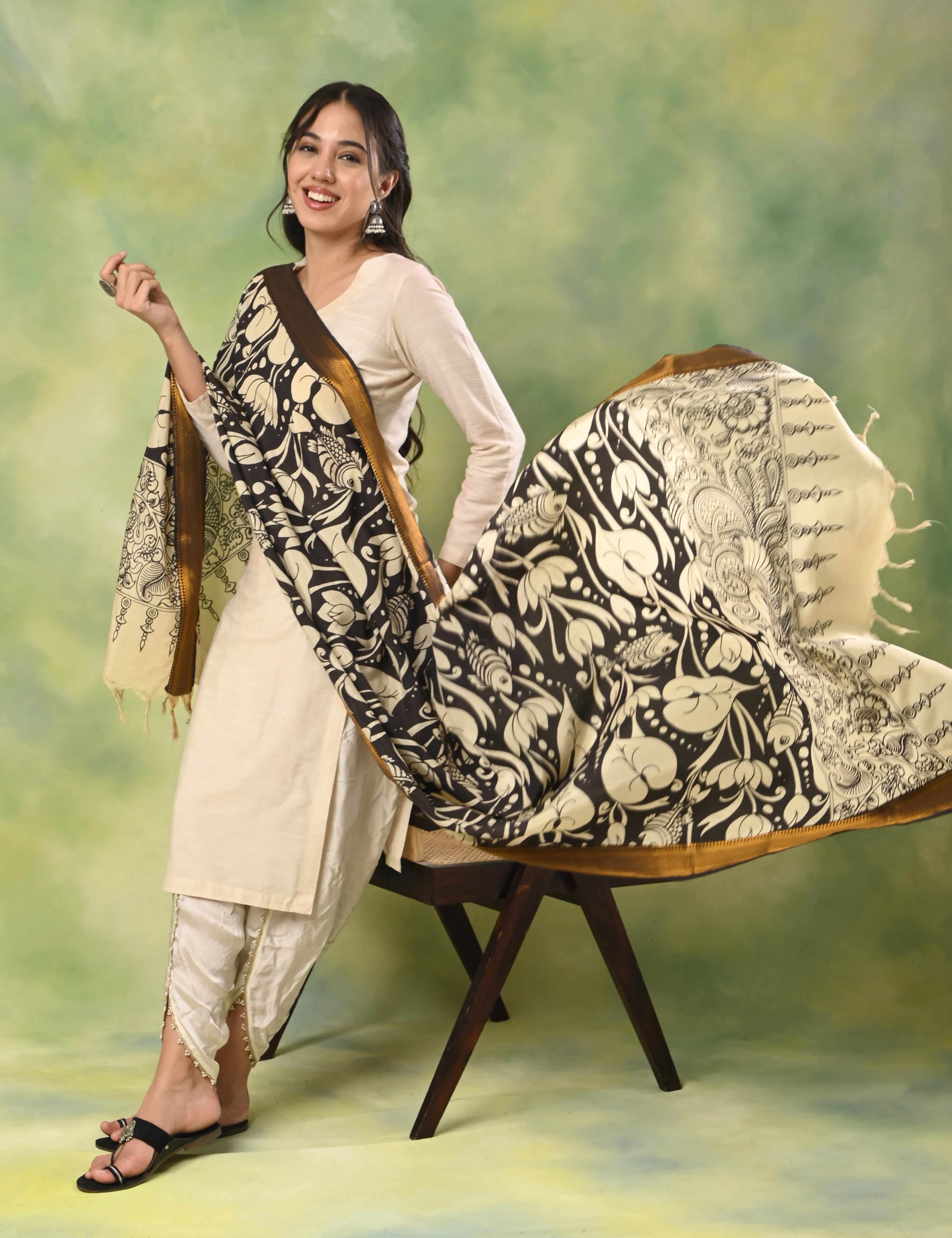 Thavare Charcoal Pen Kalamkari Dupatta