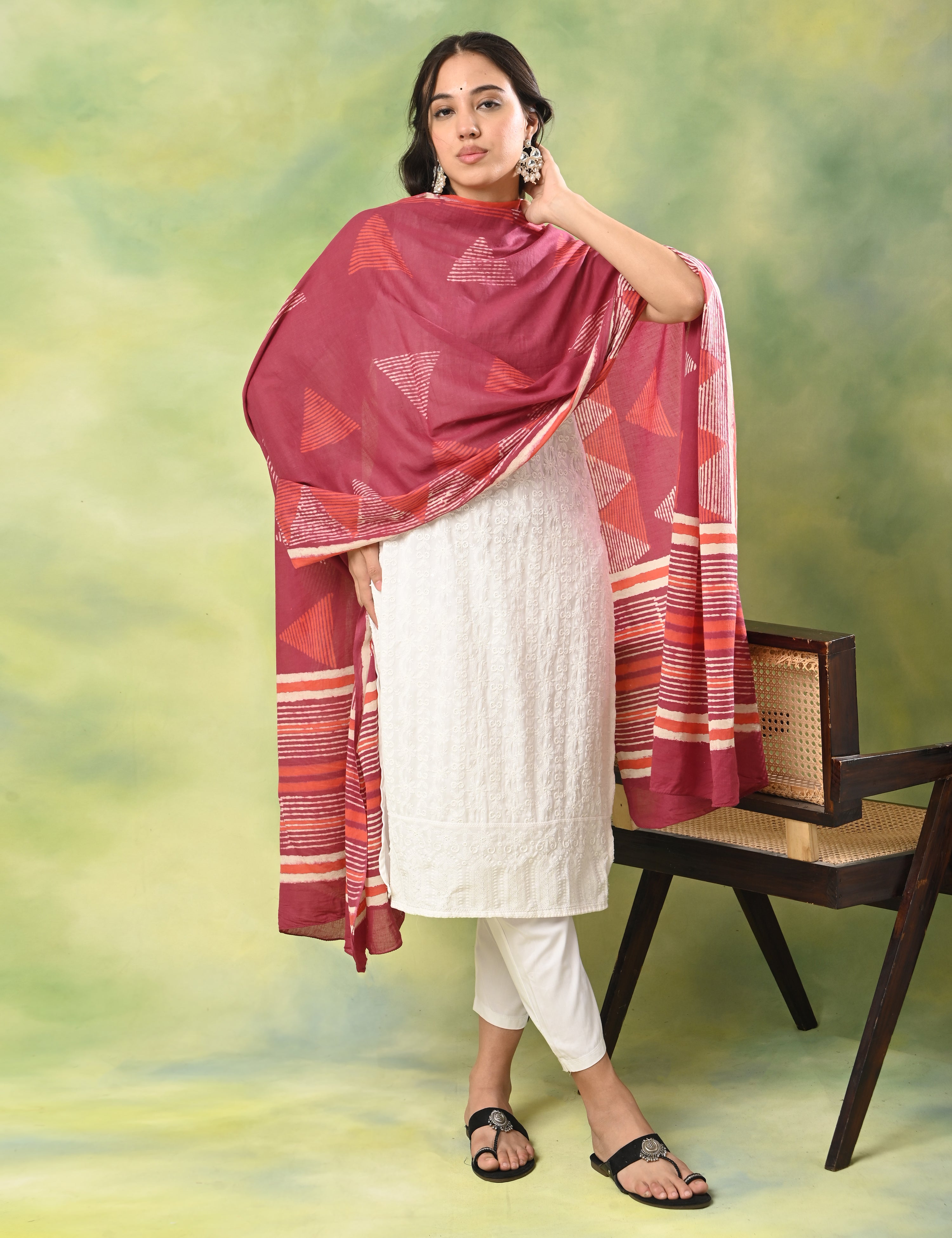 Trayas Magenta Dabu Dupatta