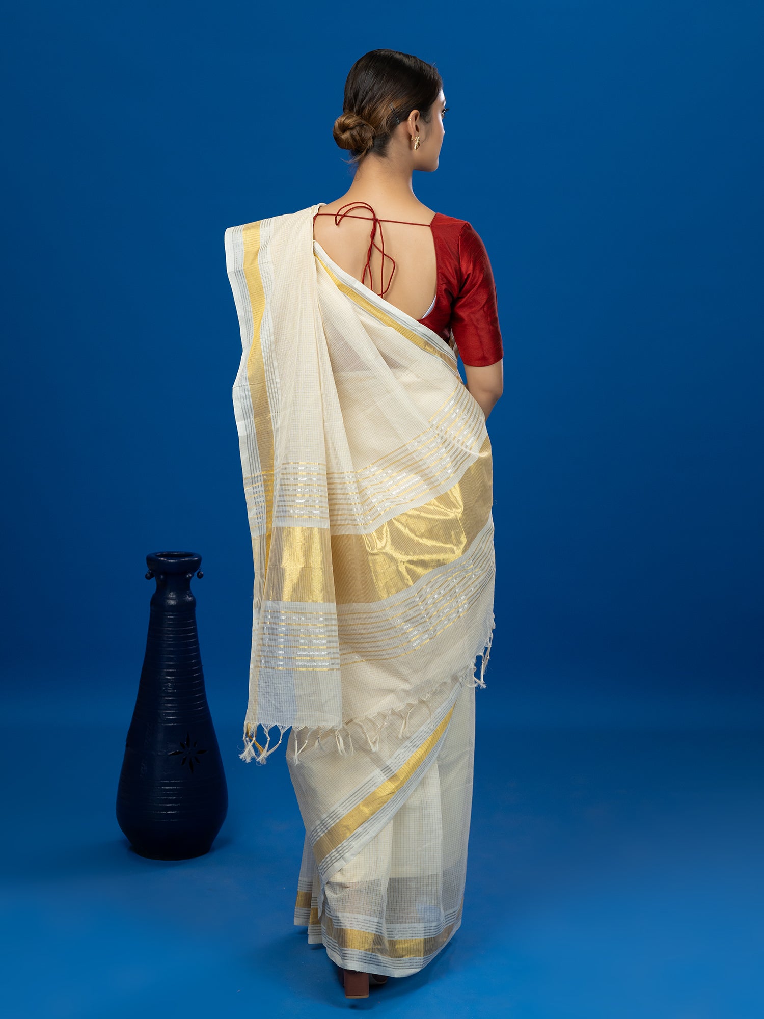 Nanu Kattam White Venkatagiri Saree