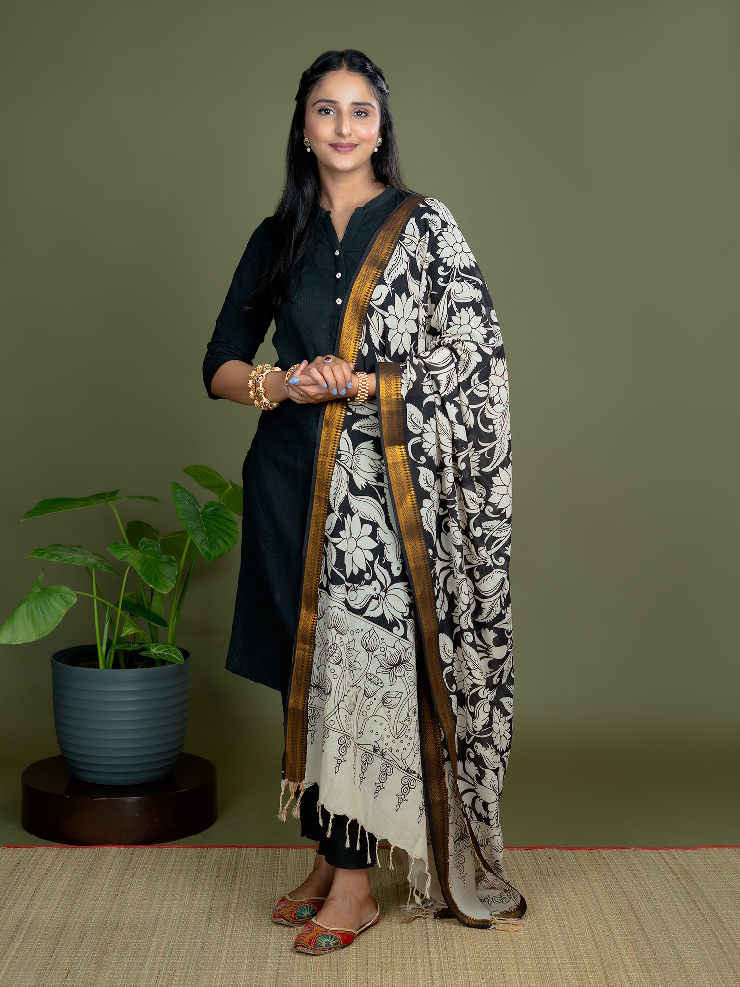 Lekhika Beige Kalamkari Dupatta