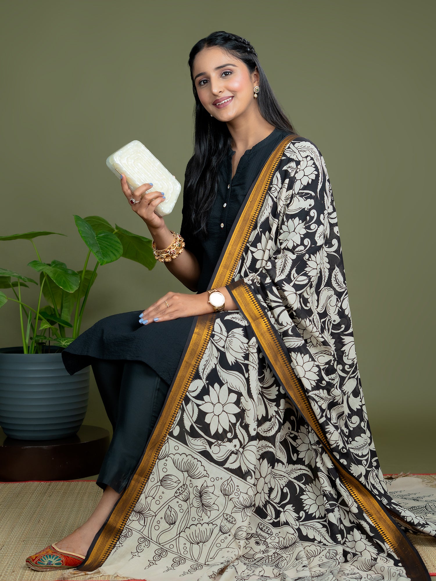 Lekhika Beige Kalamkari Dupatta