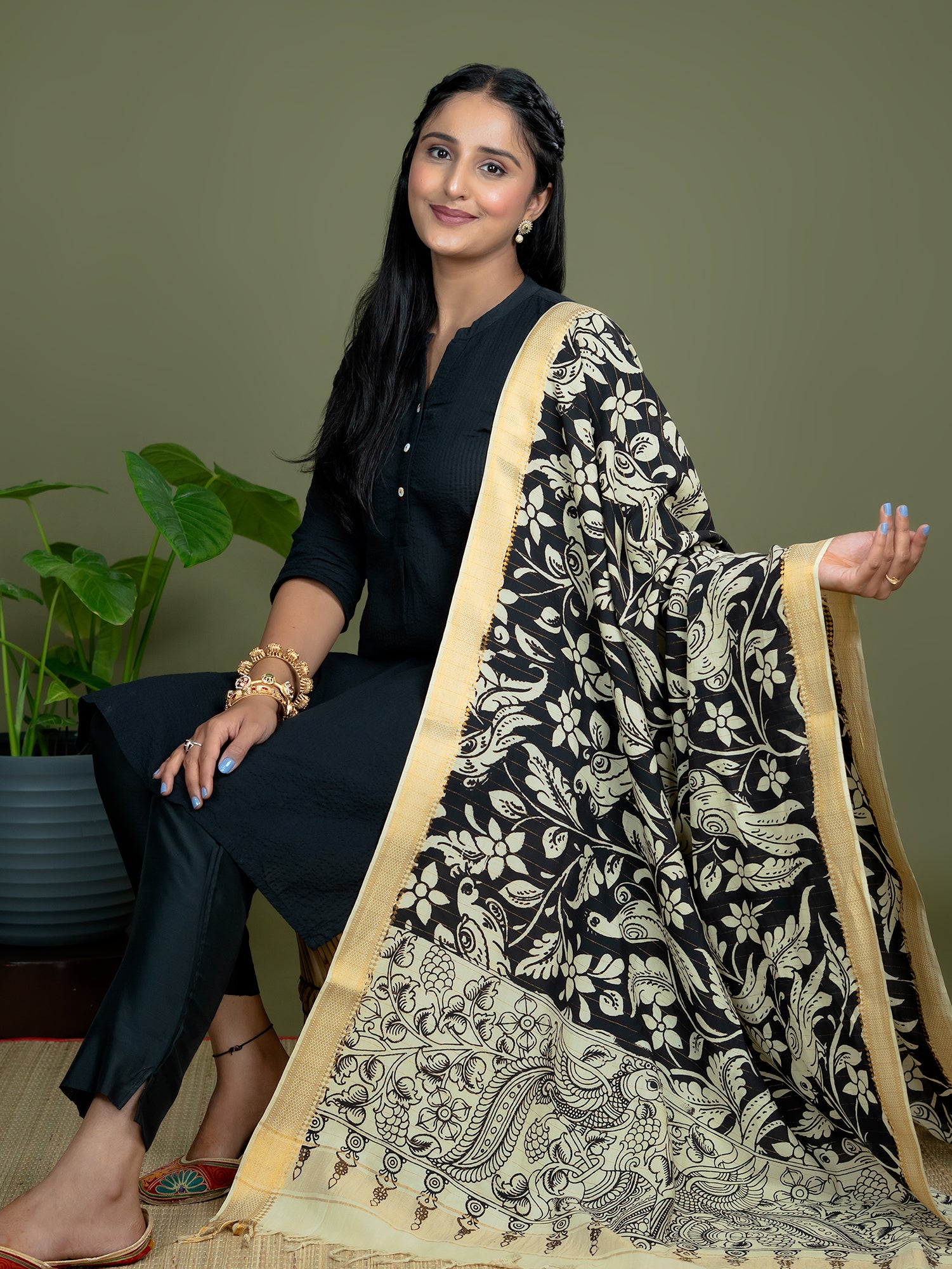 Kalpa Khaki Kalamkari Dupatta