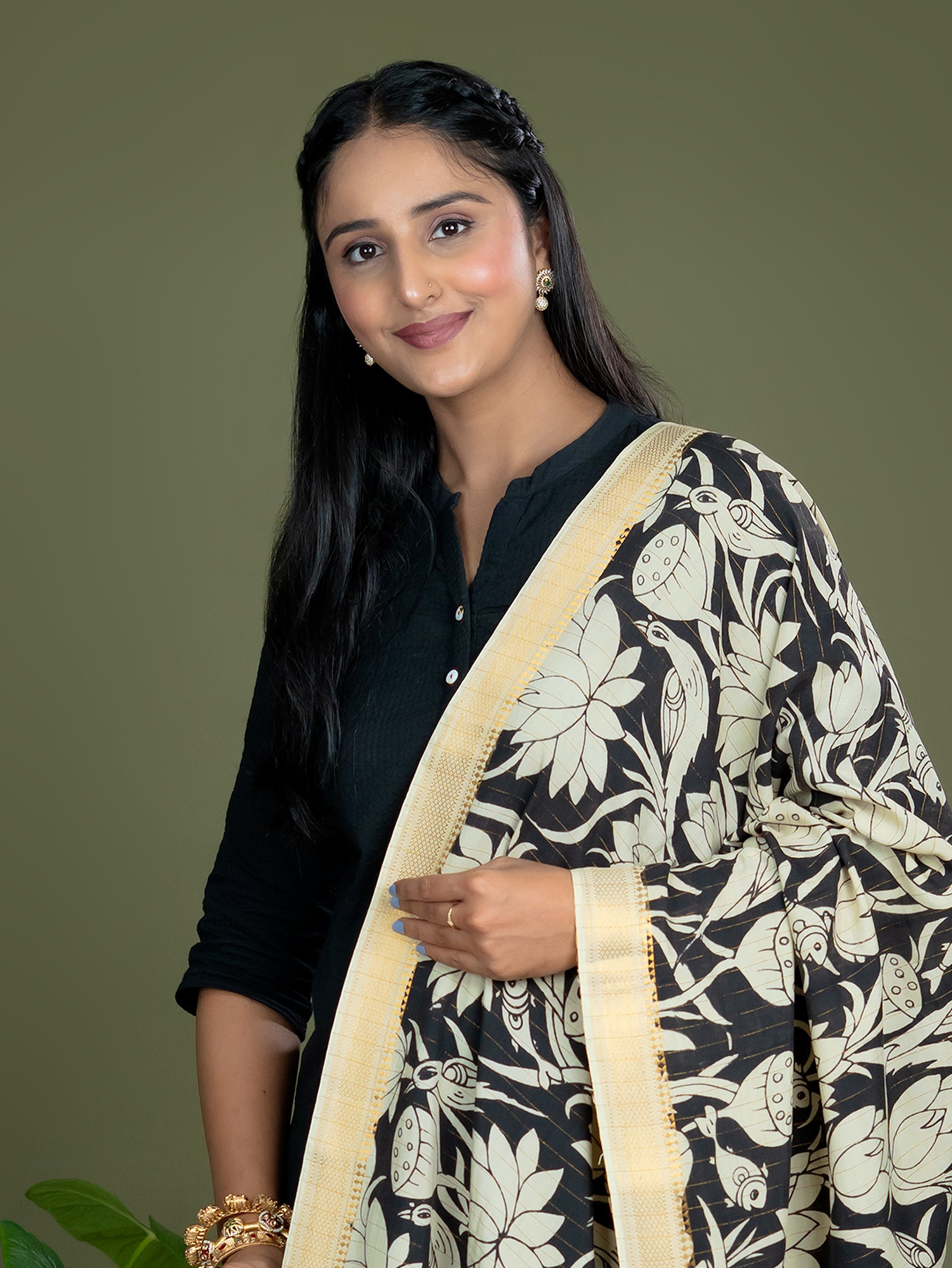 Kalpa Black Kalamkari Dupatta