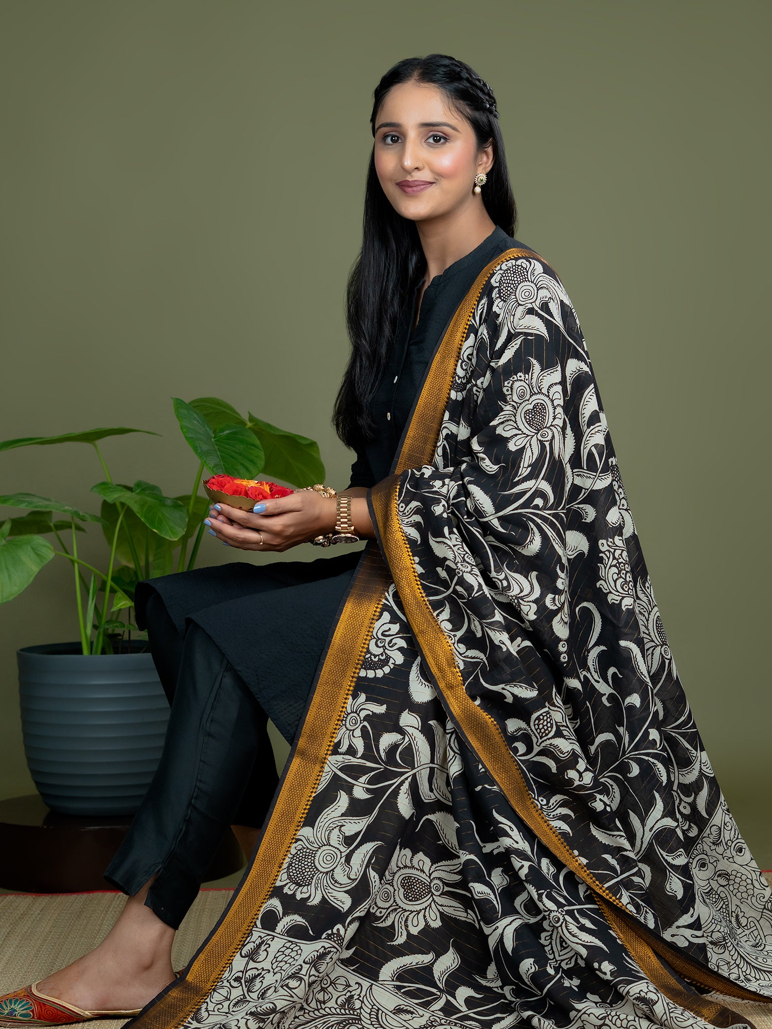 Lekhika Black Kalamkari Dupatta