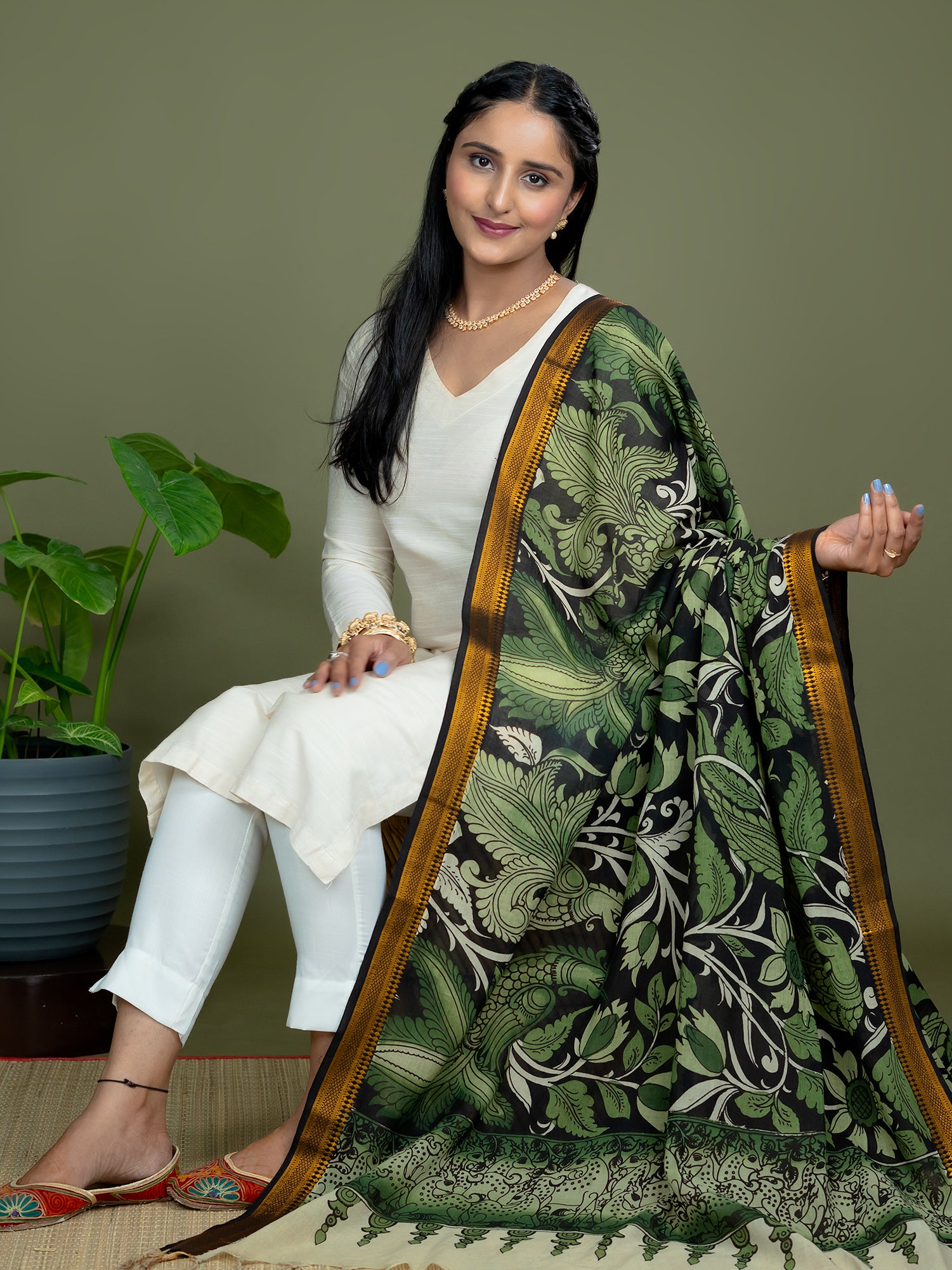 Roopika Green Kalamkari Dupatta