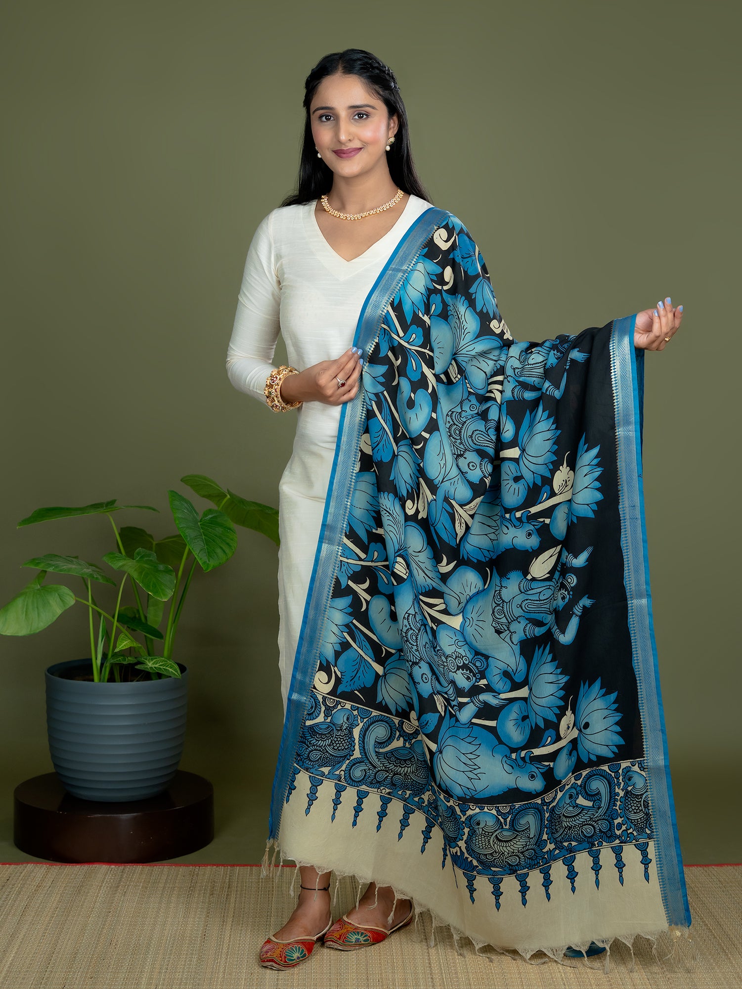 Roopika Blue Kalamkari Dupatta