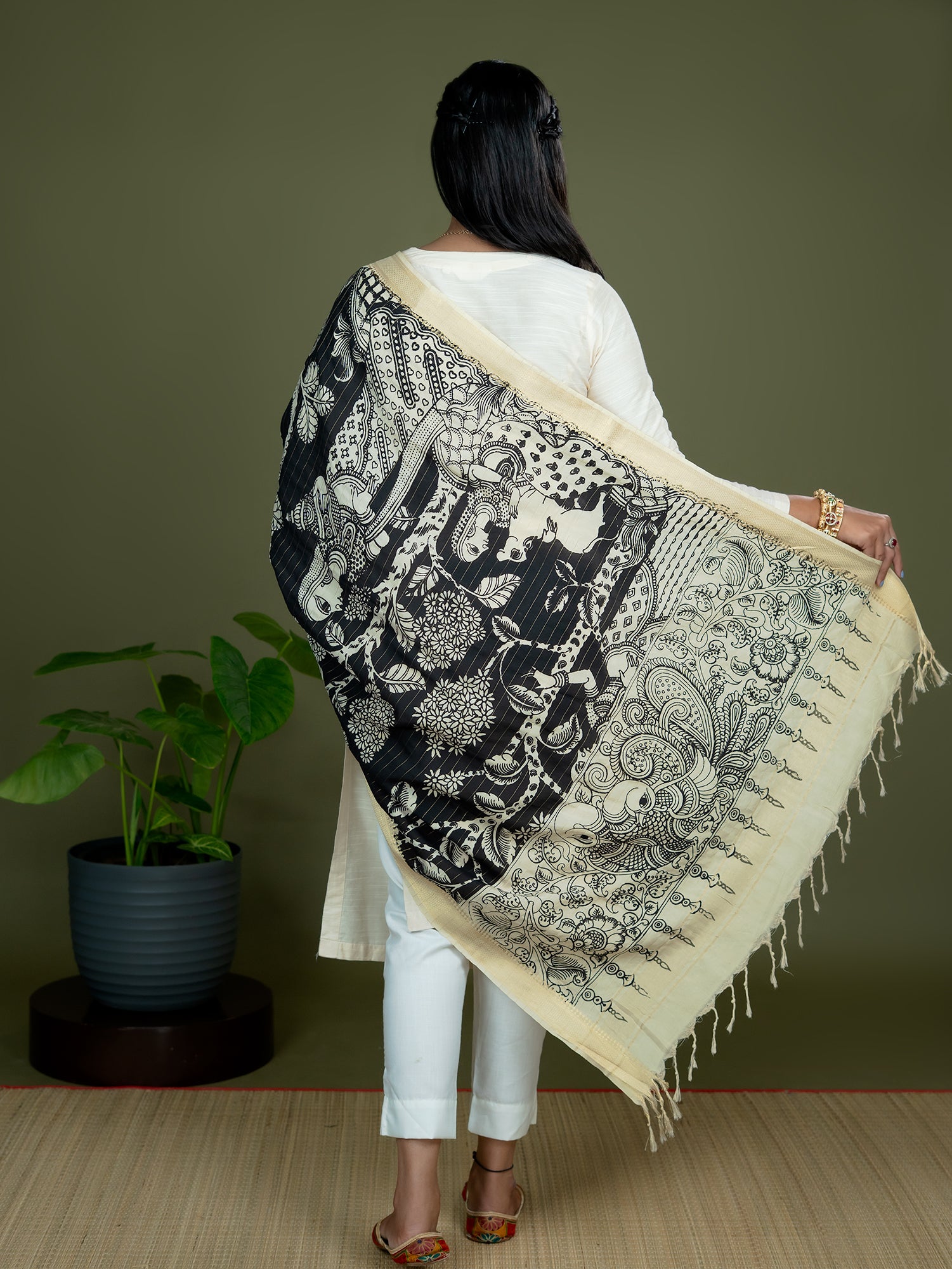 Kalpa Off White Kalamkari Dupatta