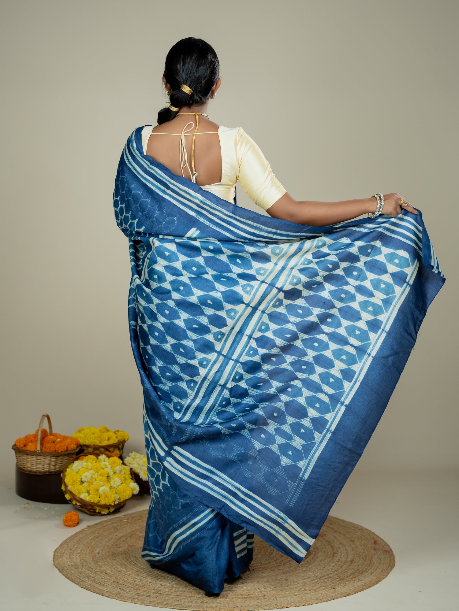 Ojasvi Indigo Shibori Saree
