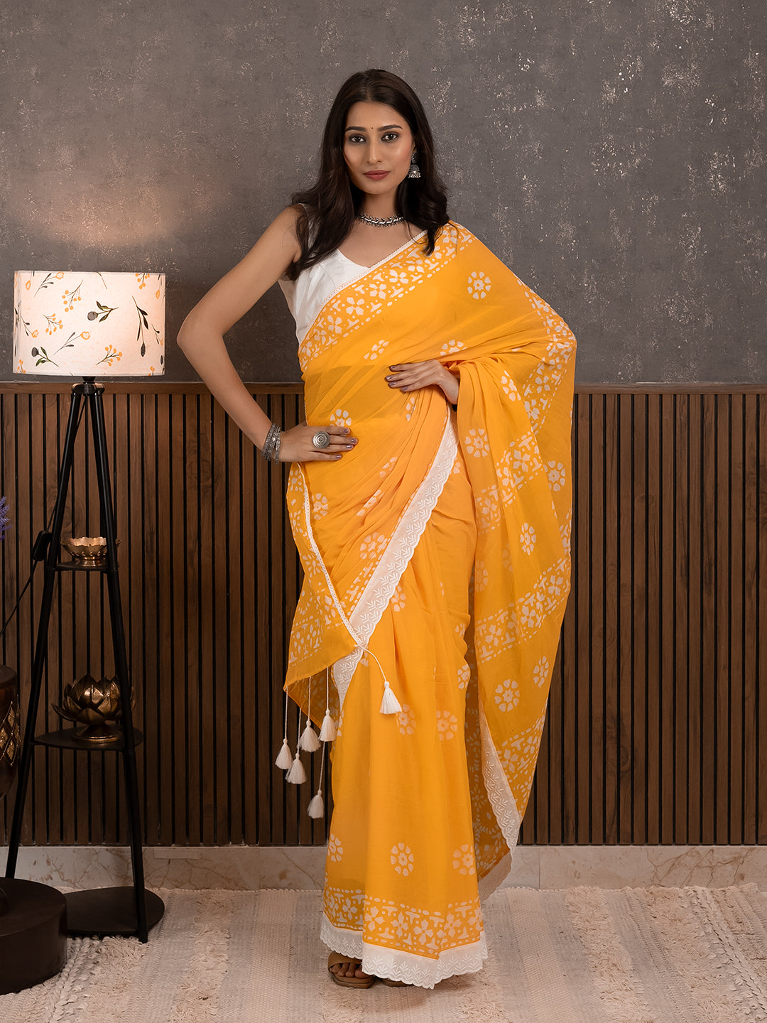 Suti Dil Yellow Batik Saree