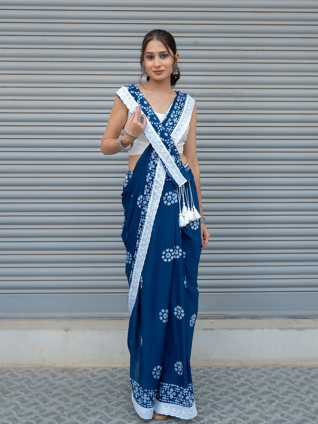 Suti Dil Indigo Batik Saree