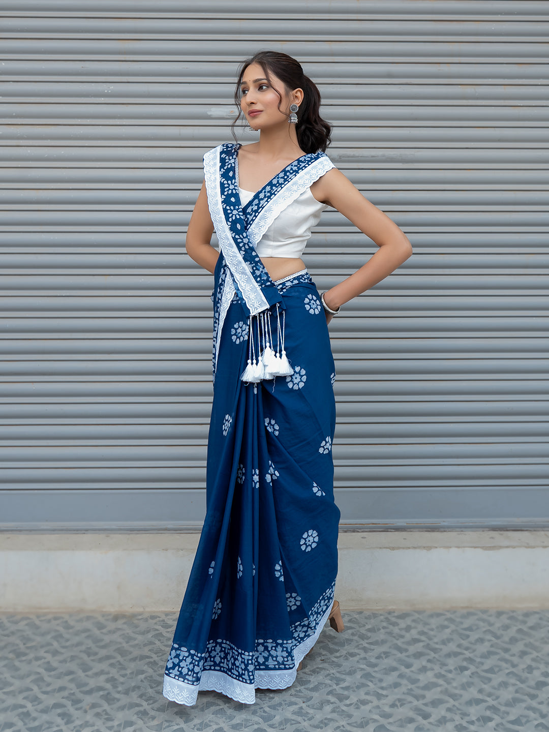 Suti Dil Indigo Batik Saree