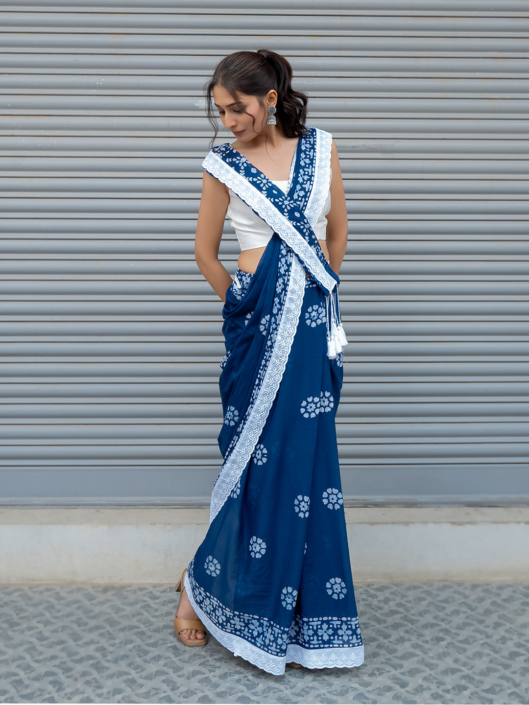 Suti Dil Indigo Batik Saree