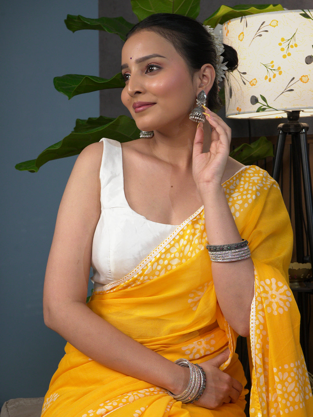 Suti Mudra Yellow Batik Saree