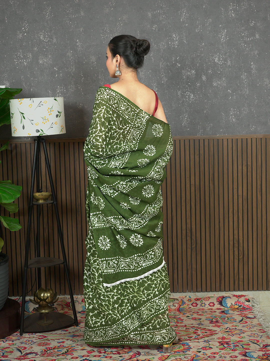 Suti Jaal Olive Batik Saree