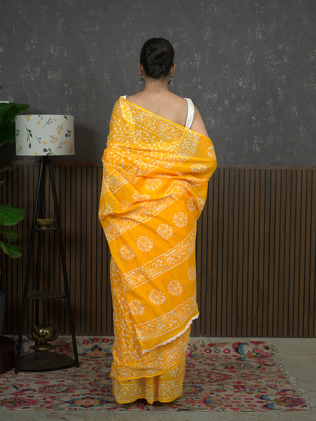 Suti Jaal Yellow Batik Saree
