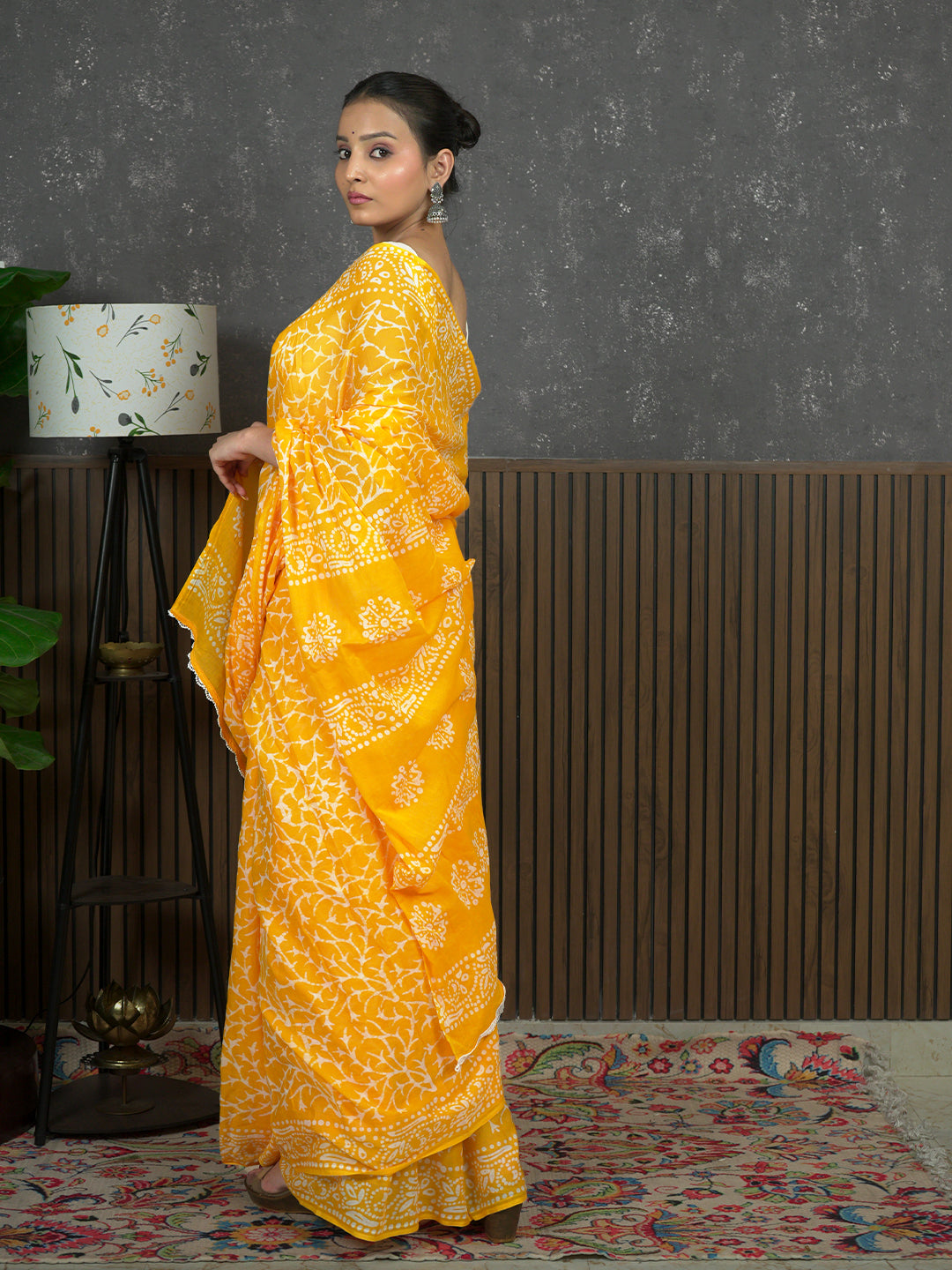 Suti Jaal Yellow Batik Saree