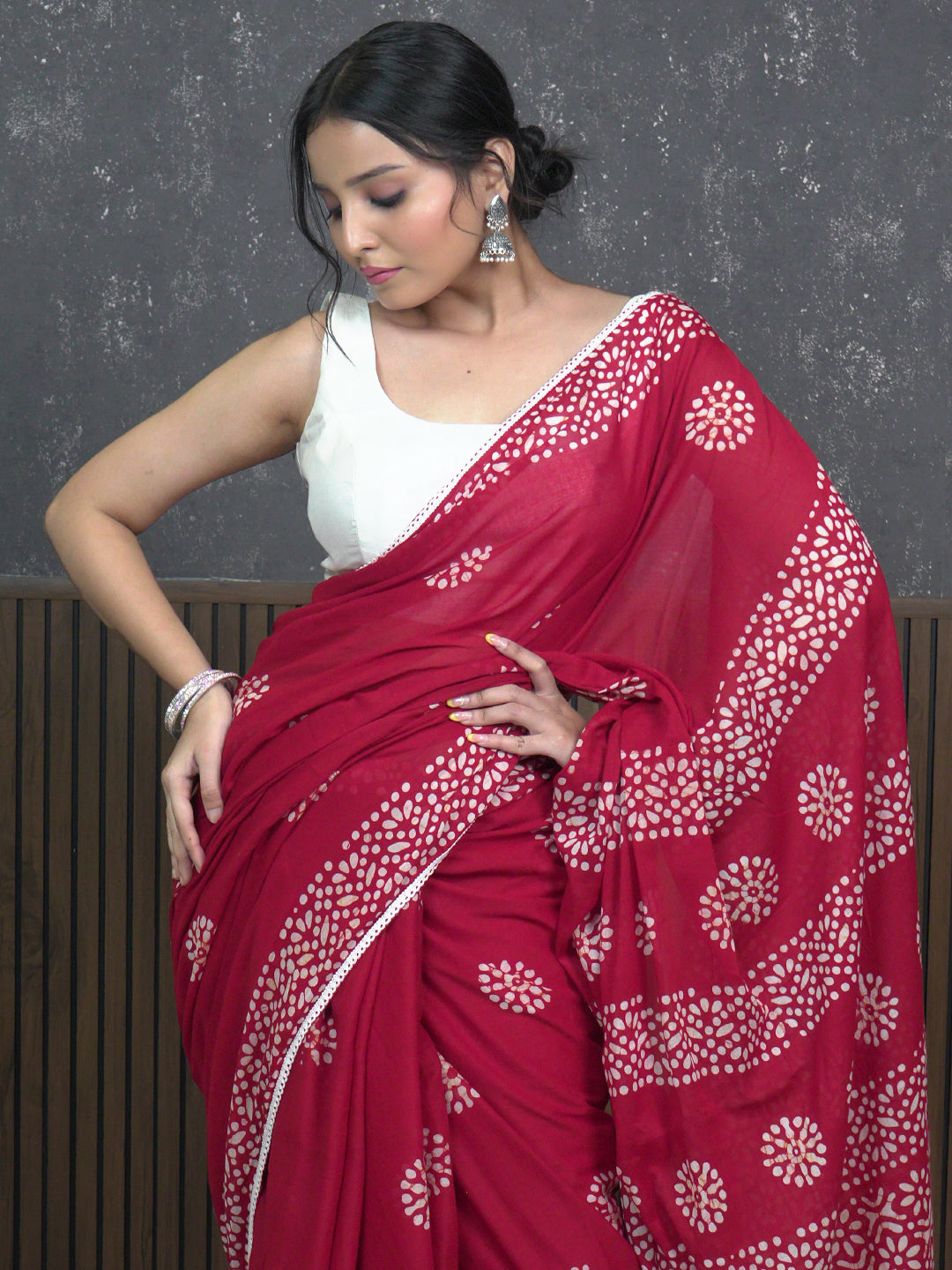 Suti Mudra Red Batik Saree