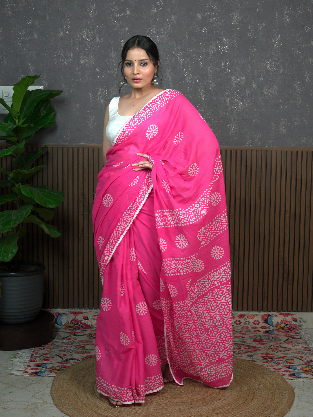 Suti Mudra Pink Batik Saree