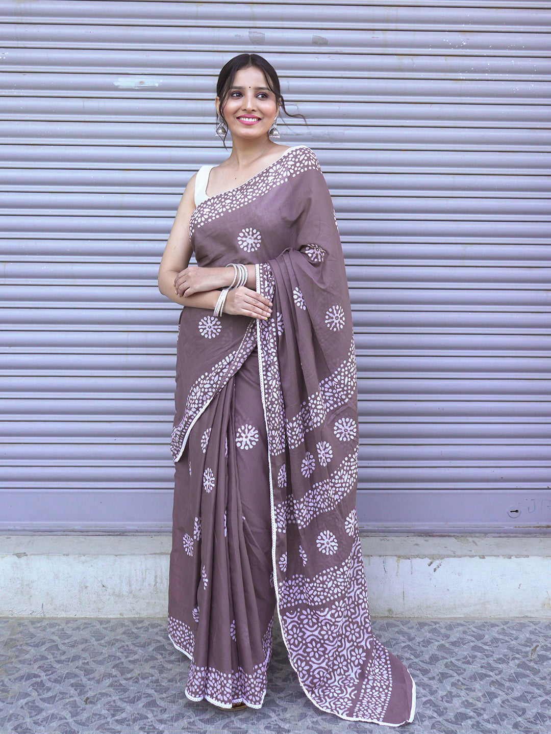 Suti Mudra Sand Batik Saree