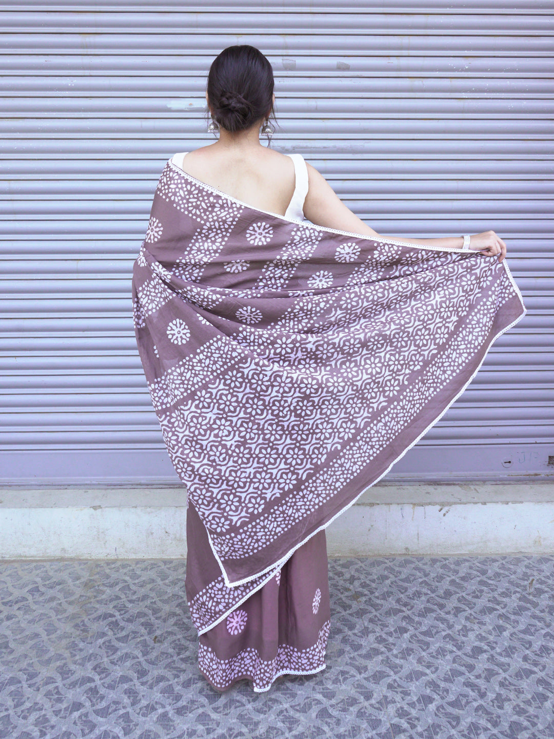Suti Mudra Sand Batik Saree