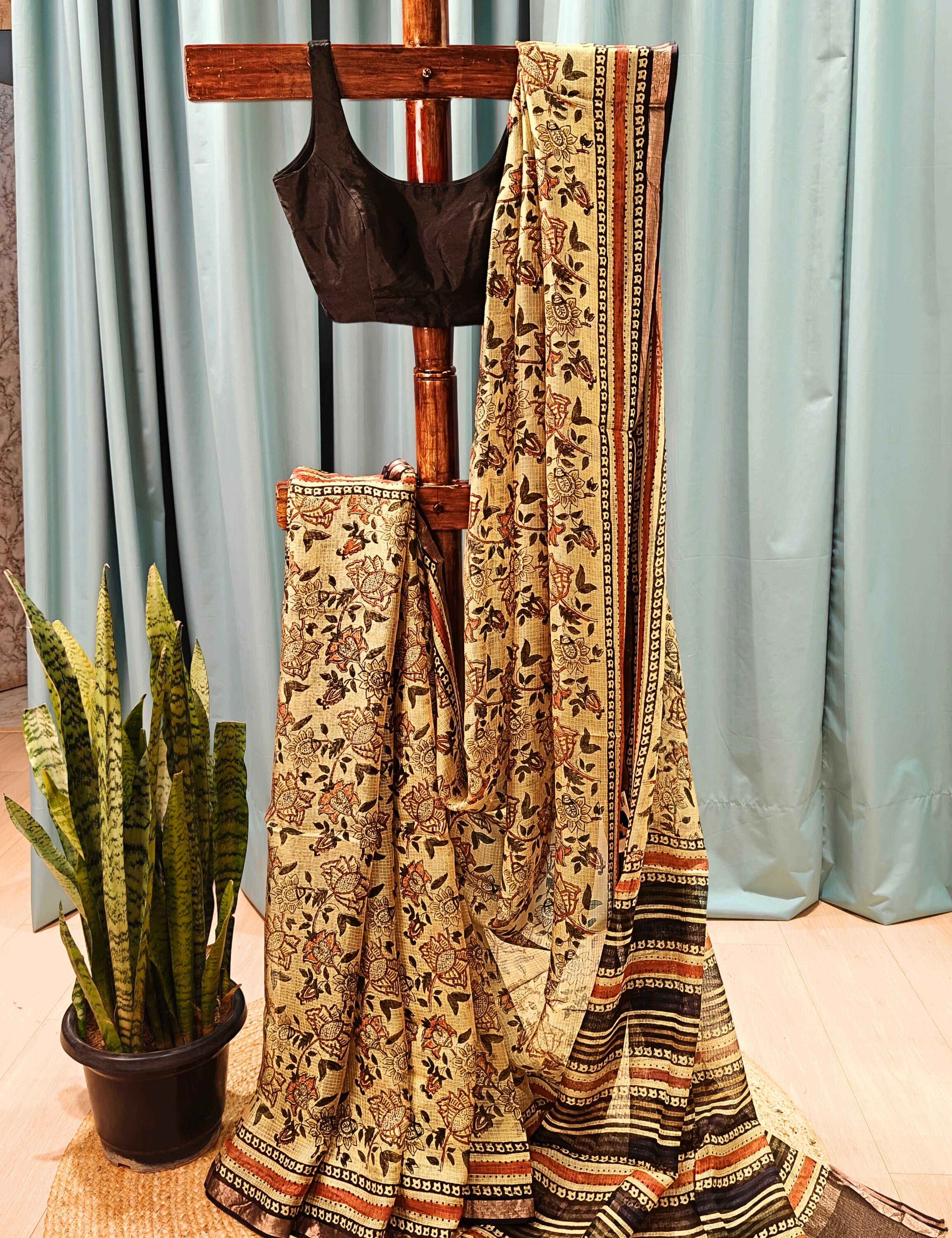 Vatika Maroon Bagru Saree