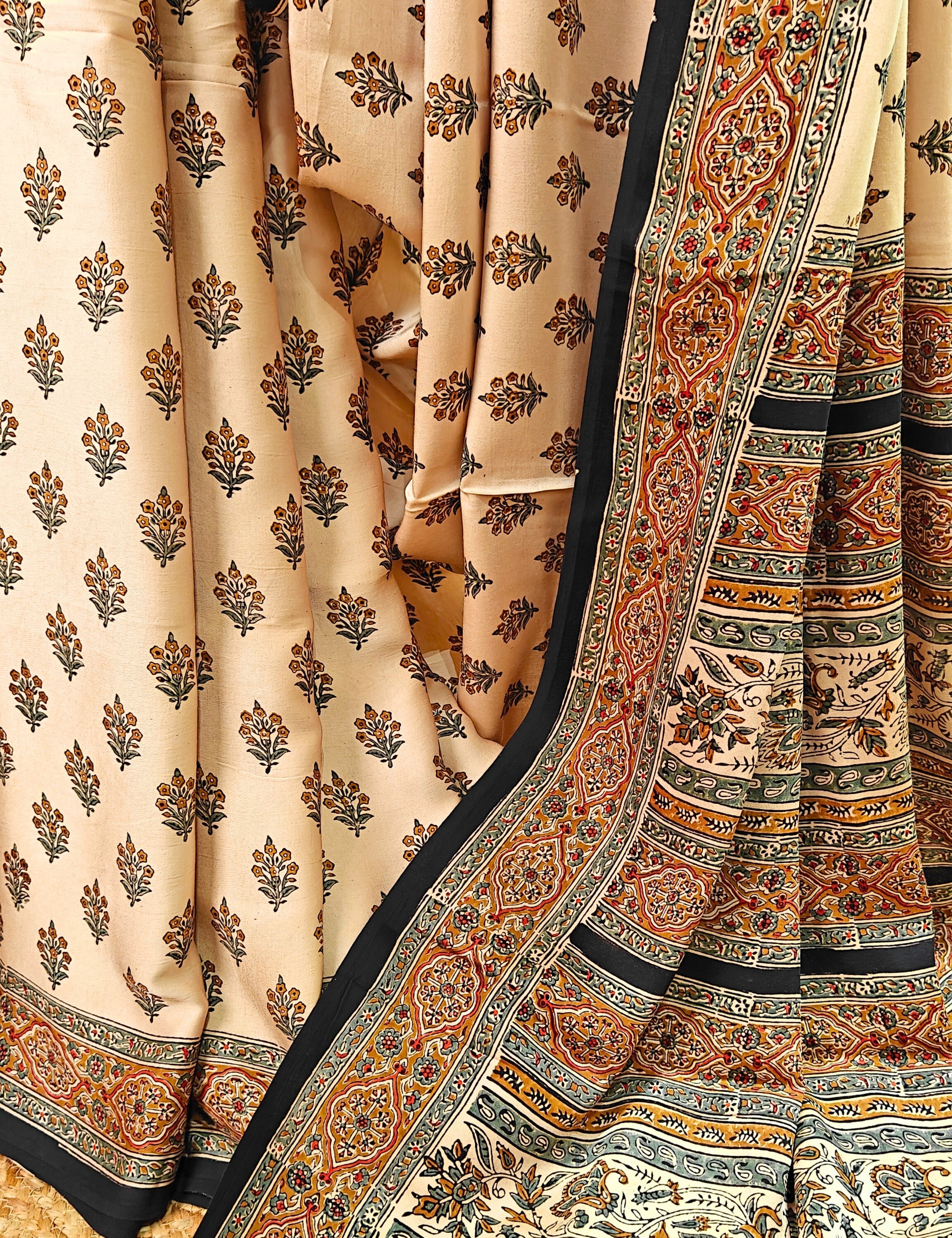 Upvan Khaki Bagru Saree