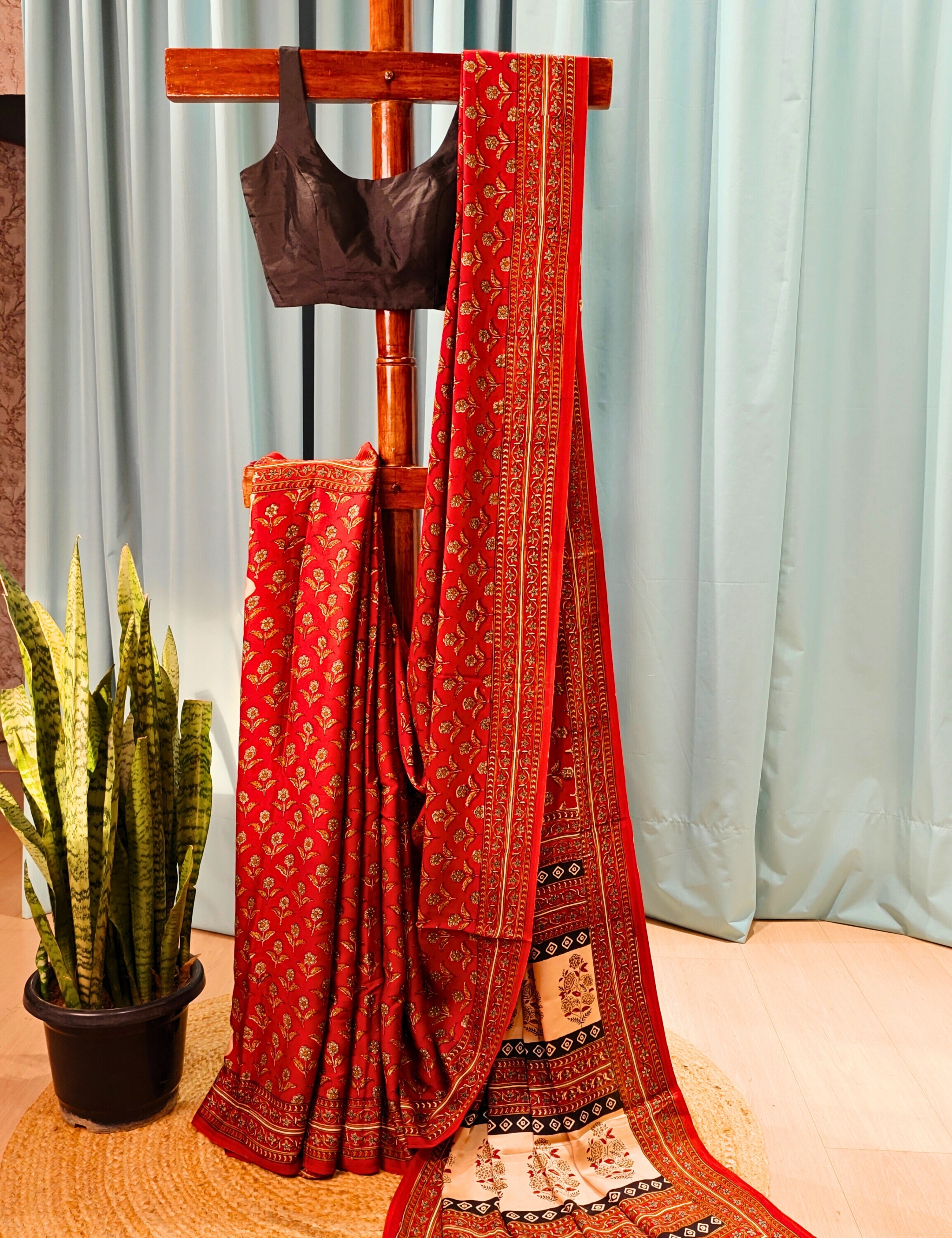 Upvan Maroon Bagru Saree