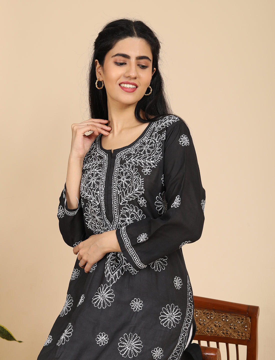 Naqsh Black Chikankari Kurta