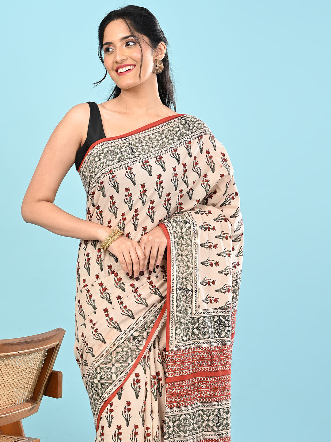 Chaap Beige Bagru Saree
