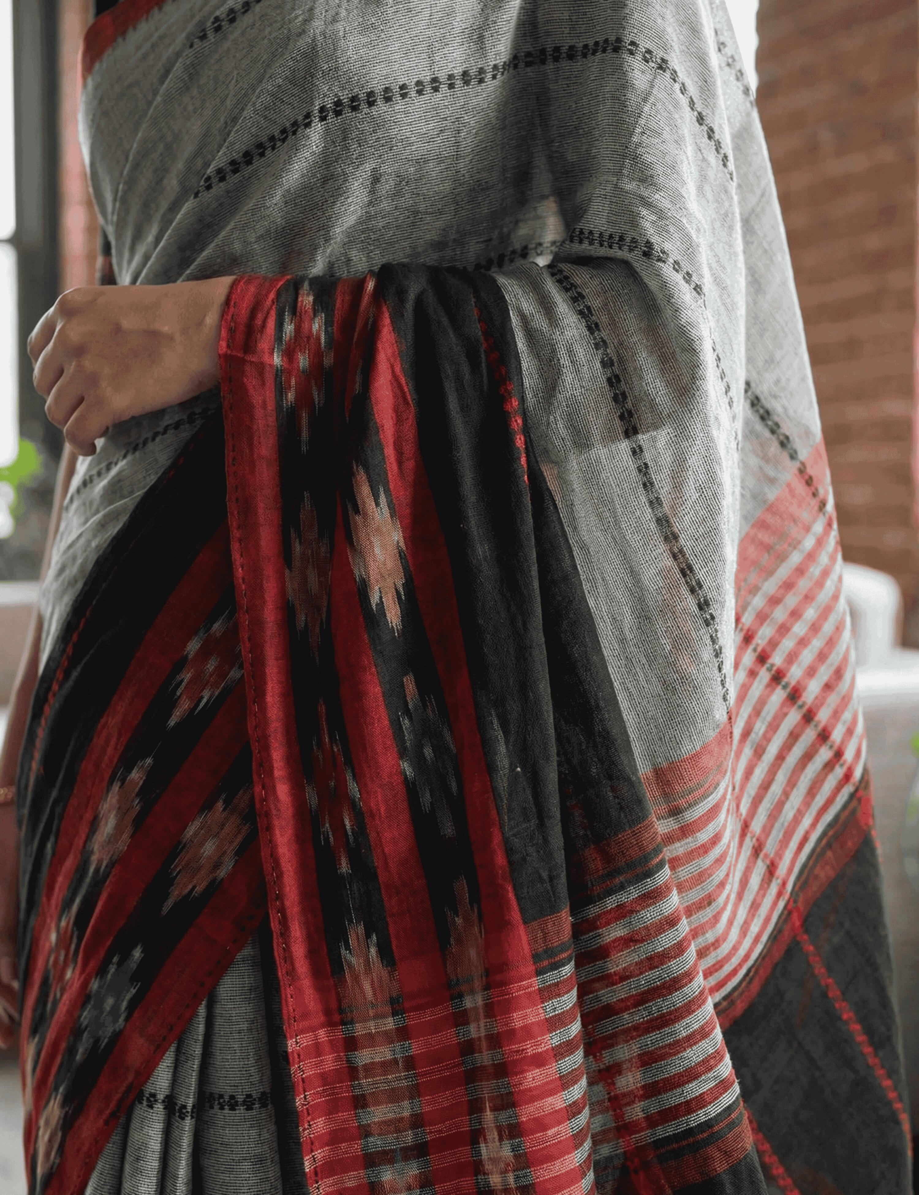 Jamuna Black Dhaniakhali Saree